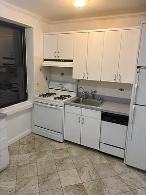 Sold by Konstantinos Karakatsanis | media 27