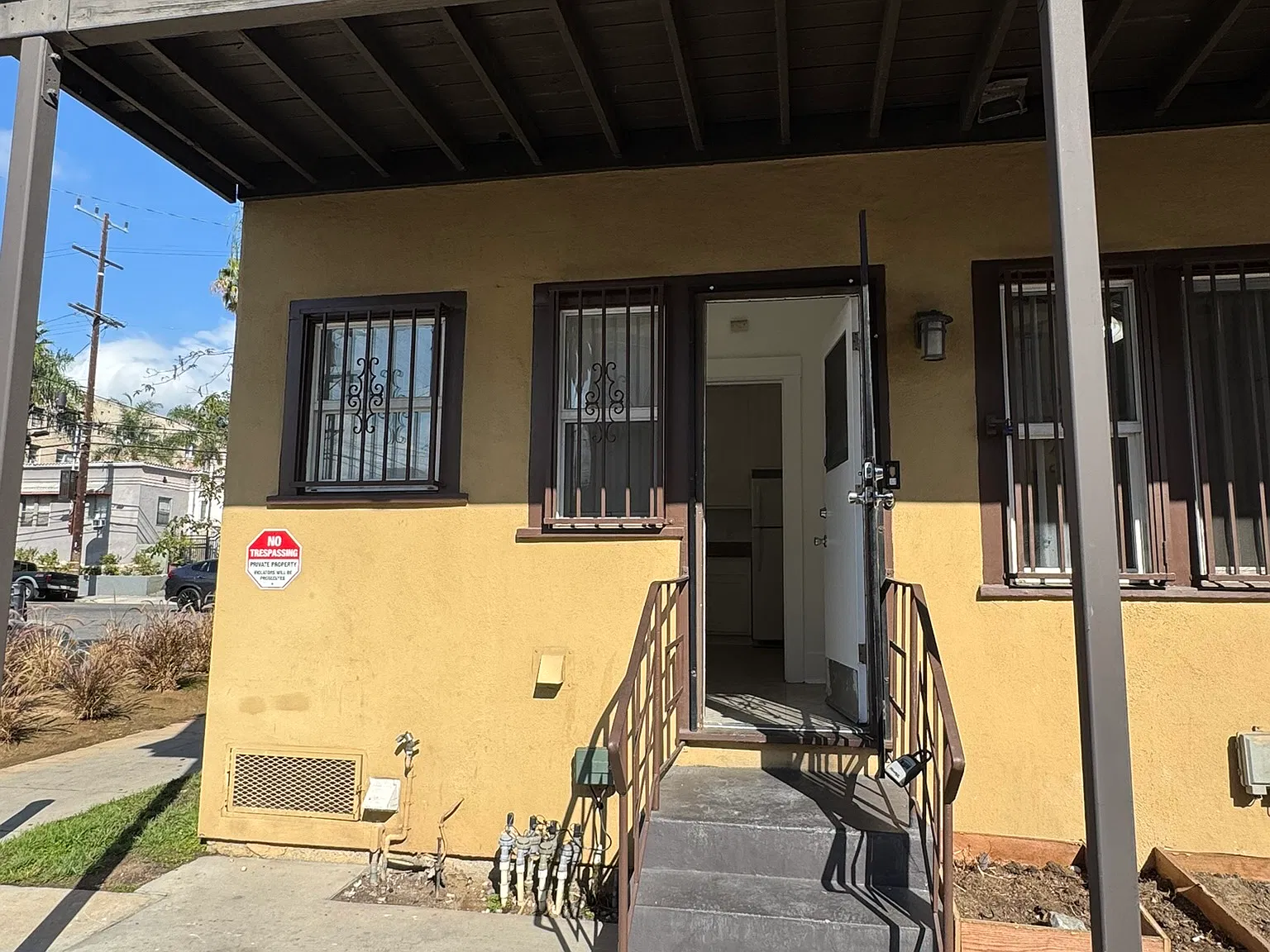 2 bed, 830 sqft, $2,400 — Photo 4