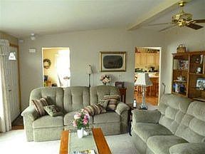 2nd image of 100 Canal Dr