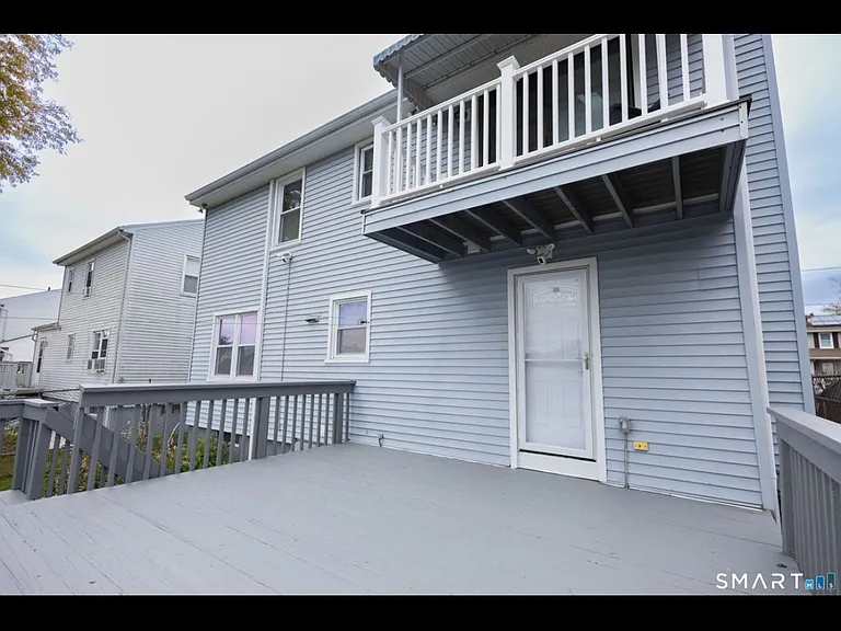 138 Infield St — Photo 8