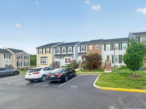 14 Pero Ct, Sayreville, NJ 08872