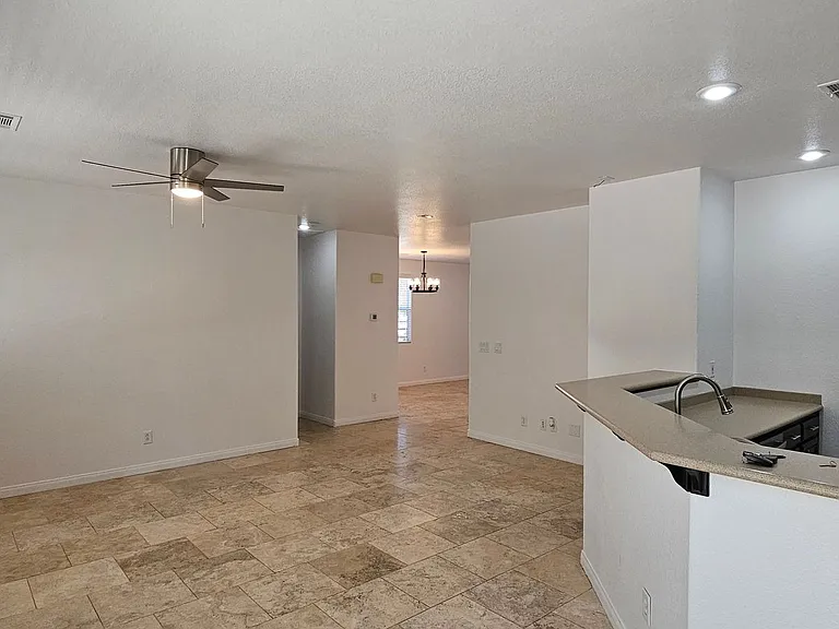 545 Playa Linda Pl — Photo 4