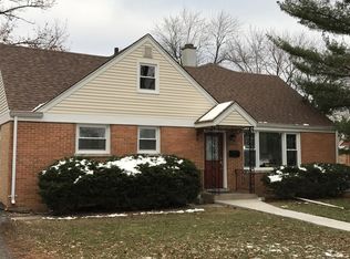 213 N Maple St, Addison, IL 60101