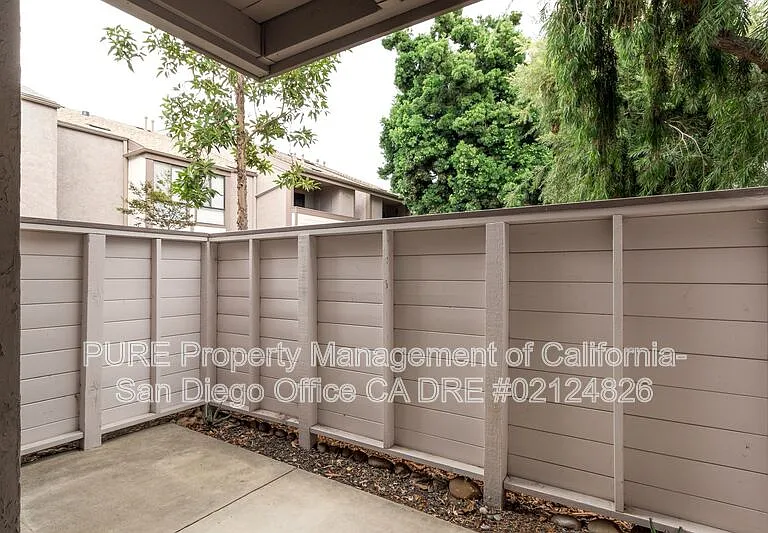 9129 Village Glen Dr #175 — Photo 12