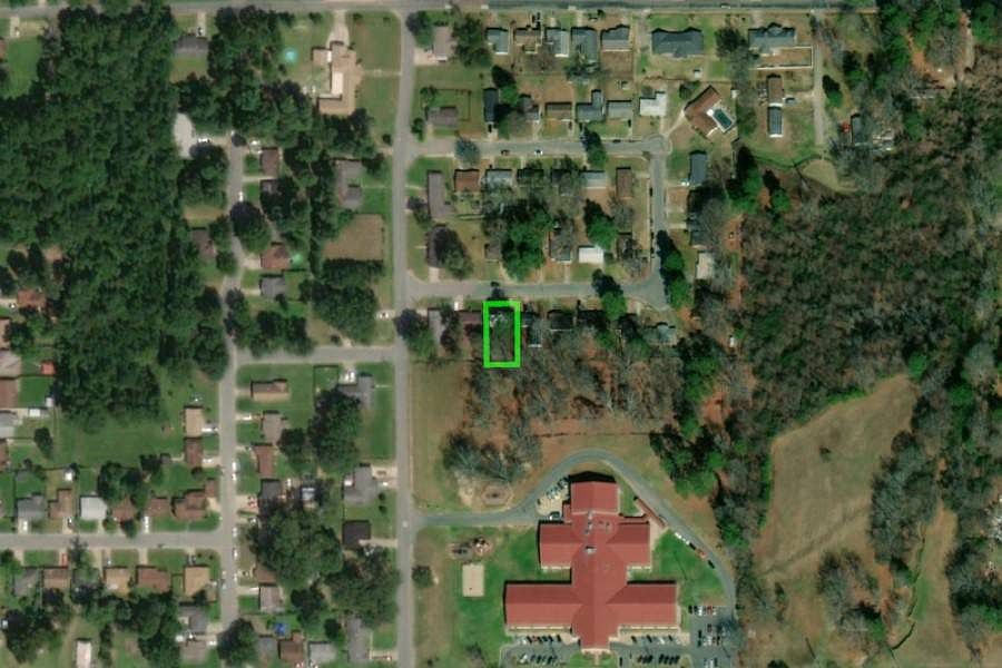 2nd image of 24 Bonnie Park Dr