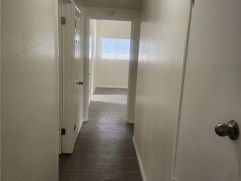 20340 Sherman Way — Photo 32