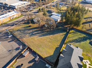 W Main St, Molalla, OR 97038