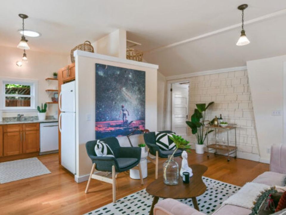 1st image of 558 Joaquin Ave #B
