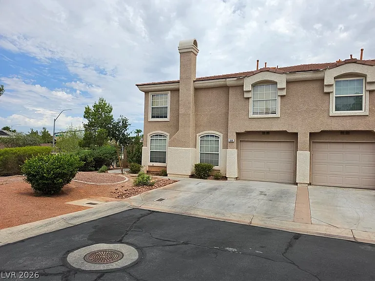 408 Roman Tree Ct — Photo 31