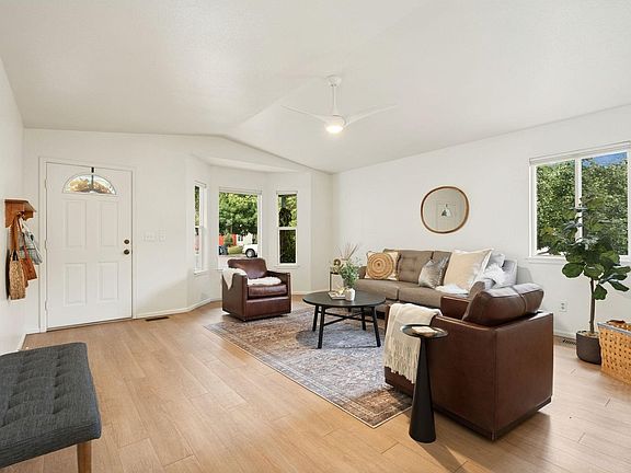 4th image of 1200 Alameda St