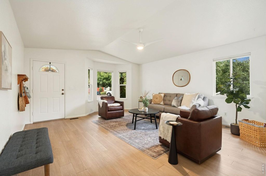 1200 Alameda St