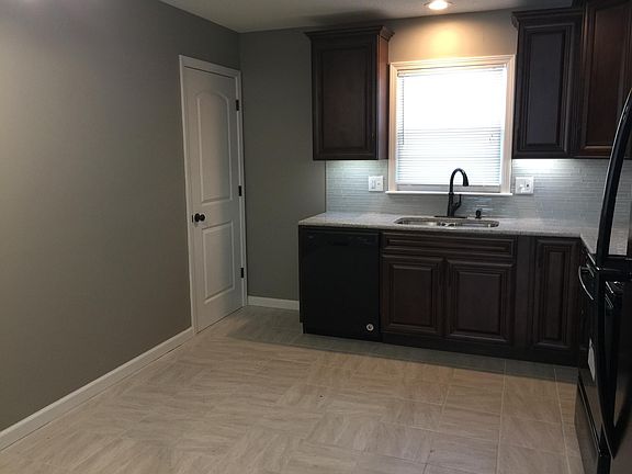 4th image of 7656 Walker Ave
