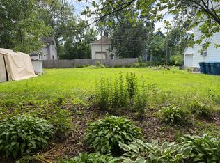 918 Lane Blvd, Kalamazoo, MI 49001