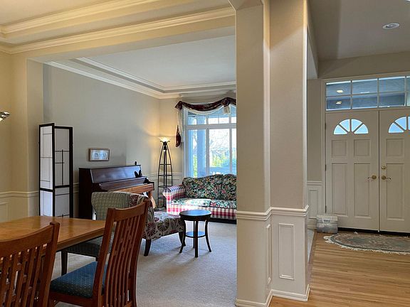 3rd image of 22909 SE 25th Pl