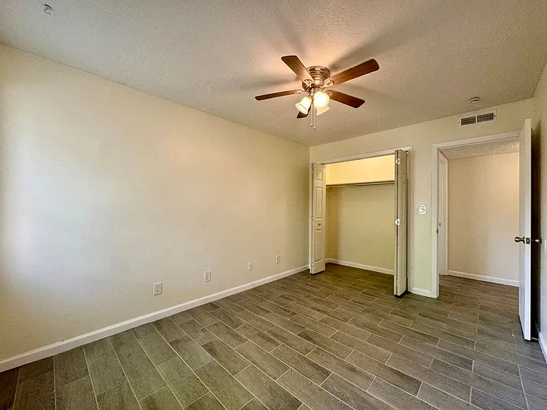 Apartment Close to Lyon College — Photo 10