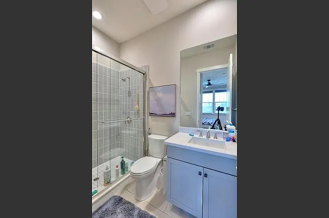2995 Middlebury Dr — Photo 3