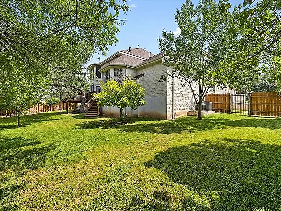 10700 Hastings Ln — Photo 36