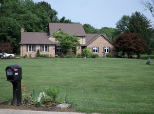 3555 E Diamond Dr, Vincennes, IN 47591