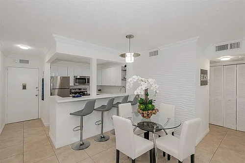 3140 S Ocean Dr #509 Photo 1