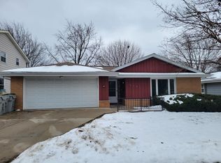9521 W Morgan Ave, Milwaukee, WI 53228