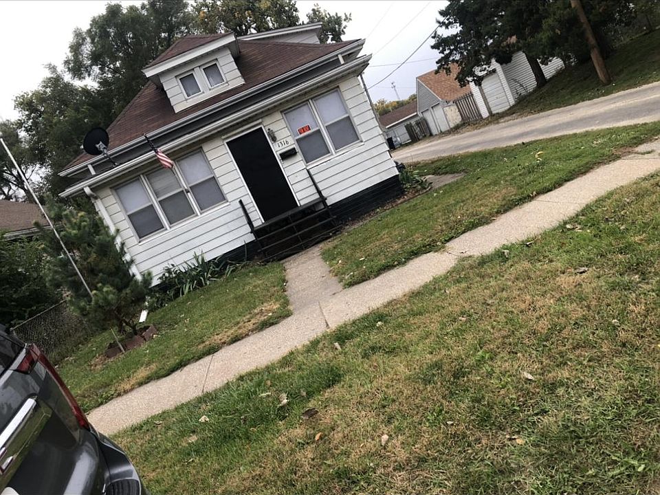 1st image of 1316 10th Ave