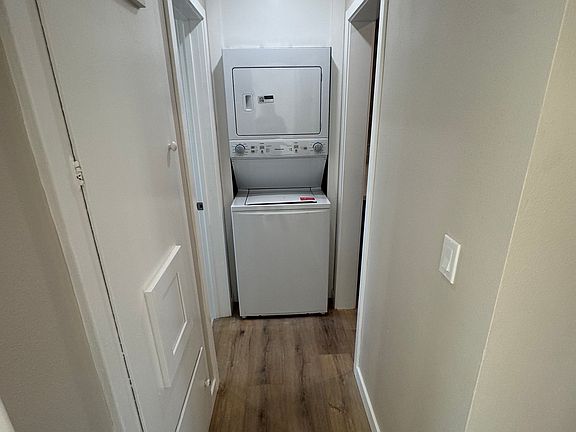 3rd image of 132 Poinsettia Ave #C