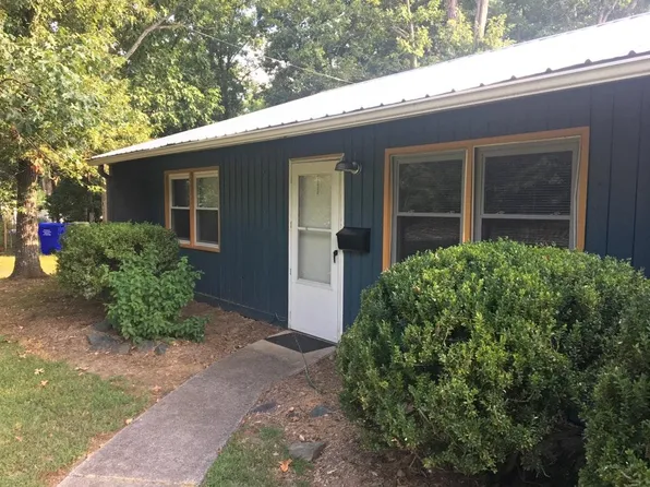 1300 N Greensboro St #A, Carrboro, NC 27510
