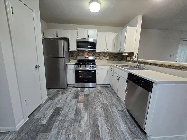 502 Sturgis St #B — Photo 7