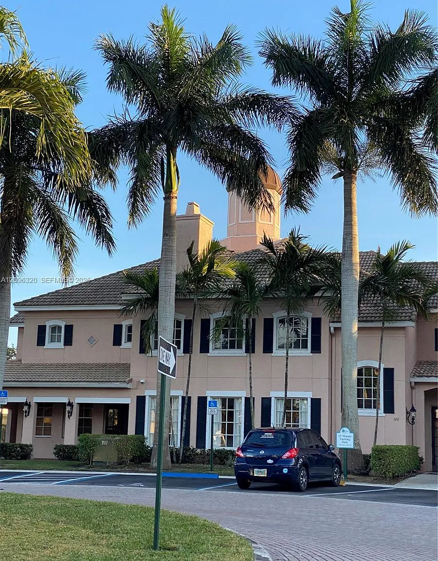 Belmont At North Lauderda — Photo 1