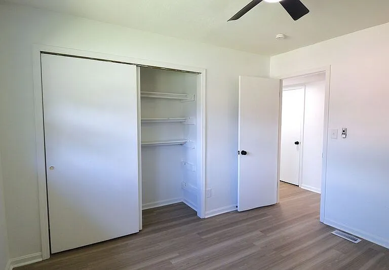 2819 Broadview Dr NW — Photo 8