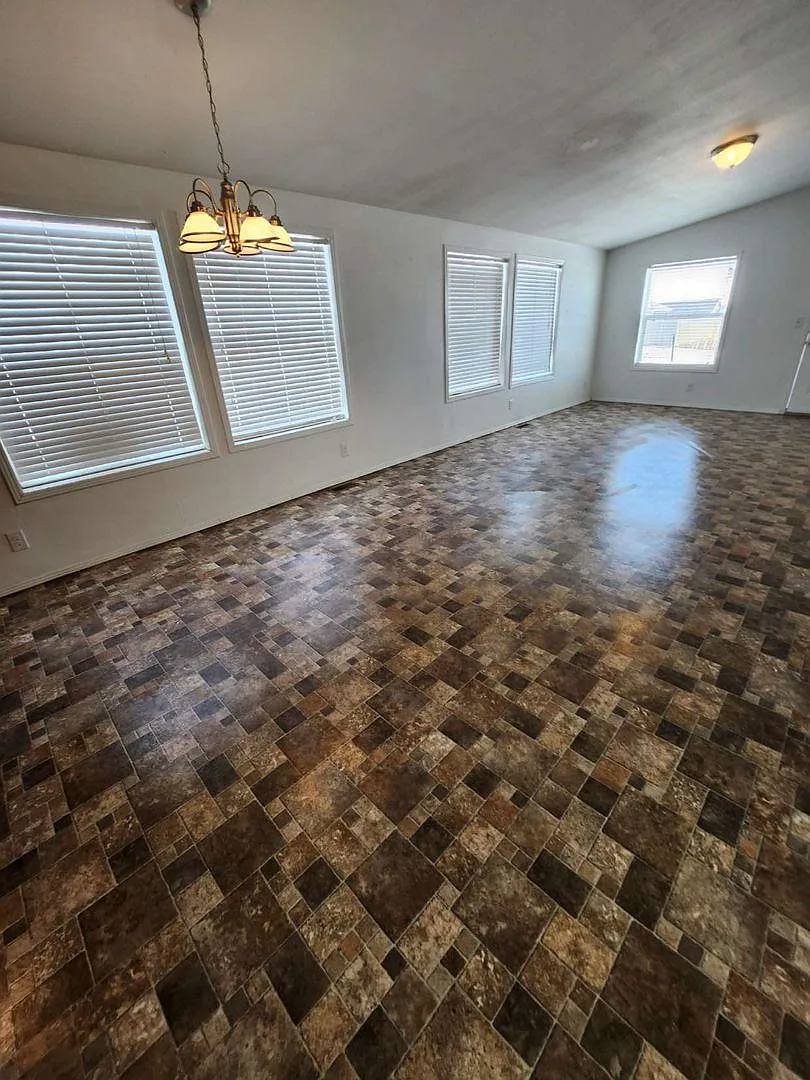 3 bed, 1512 sqft, $1,800 — Photo 4