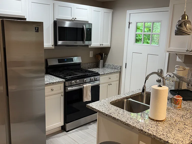 101 Forrester St SW — Photo 4