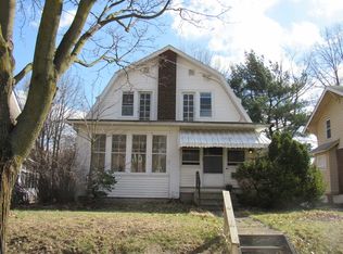 1590 Hampton Rd, Akron, OH 44305