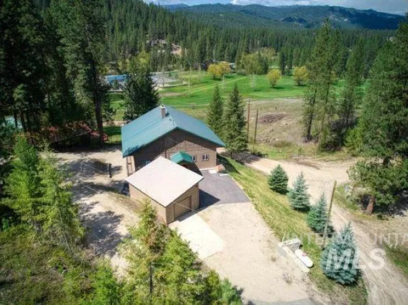 18 Leisure Ln, Garden Valley, ID 83622