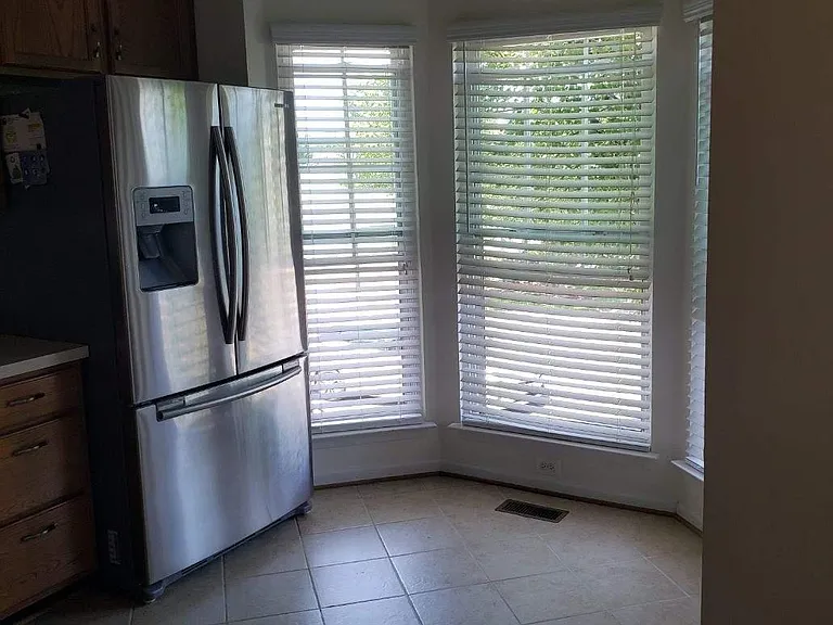 7117 Ladd Cir — Photo 17