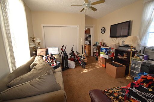 4th image of 413 Township Ave