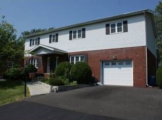 127 Ramsey Pl, Albany, NY 12209