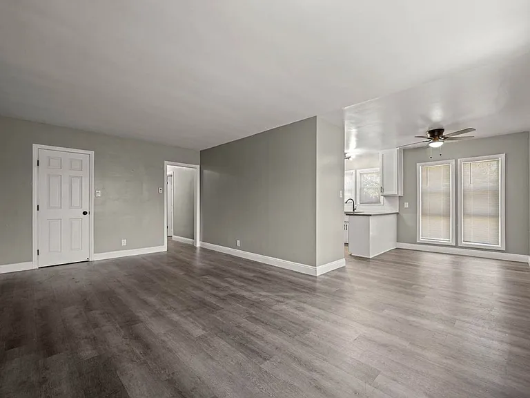 4018 & 4024 S Gelber Pl — Photo 9