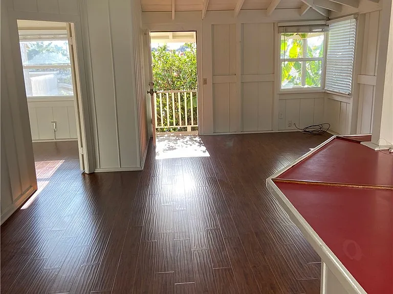 435 1/2 Heliotrope Ave — Photo 6