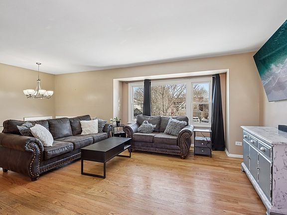 3rd image of 7290 Gladiola Ave