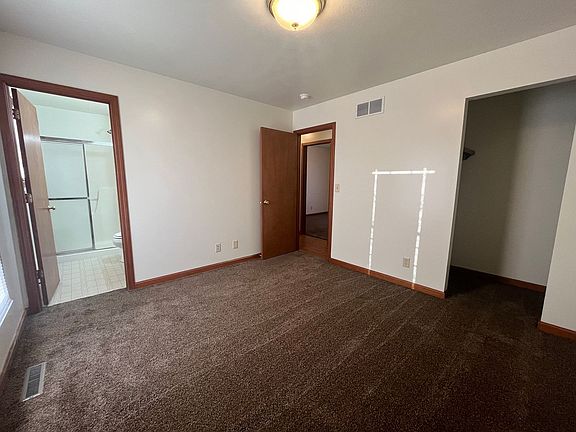 4th image of 216 Tanglewood Dr