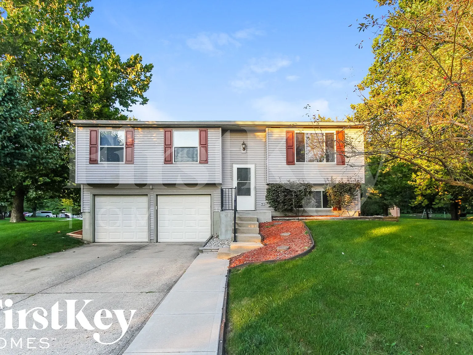 3 bed, 1.5 bath, 1534 sqft, $1,960 — Photo 1