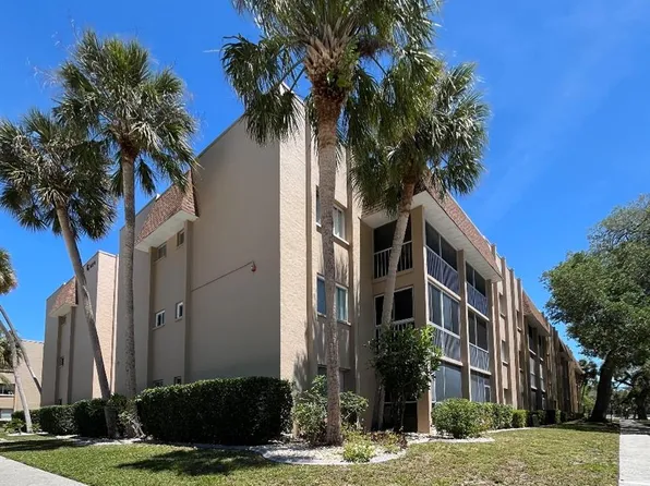 1520 GLEN OAKS DRIVE E #255, SARASOTA, FL 34232