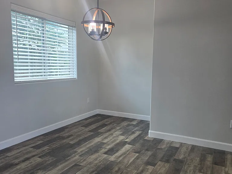 7727 McKinley Ave — Photo 5