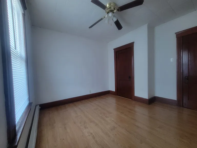 28 Emerson St #3F — Photo 5