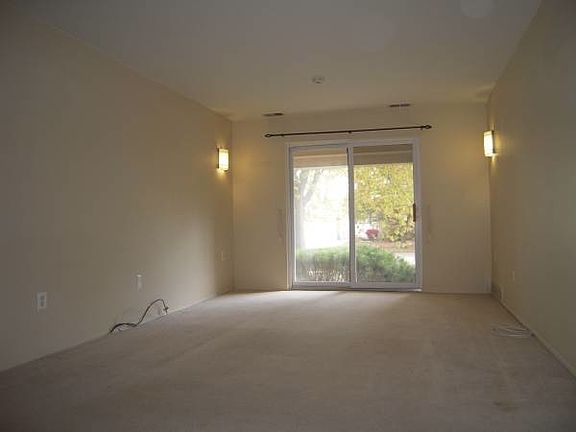 2nd image of 44413 Savery Dr #141