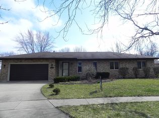 808 Cessna Ct, New Lenox, IL 60451