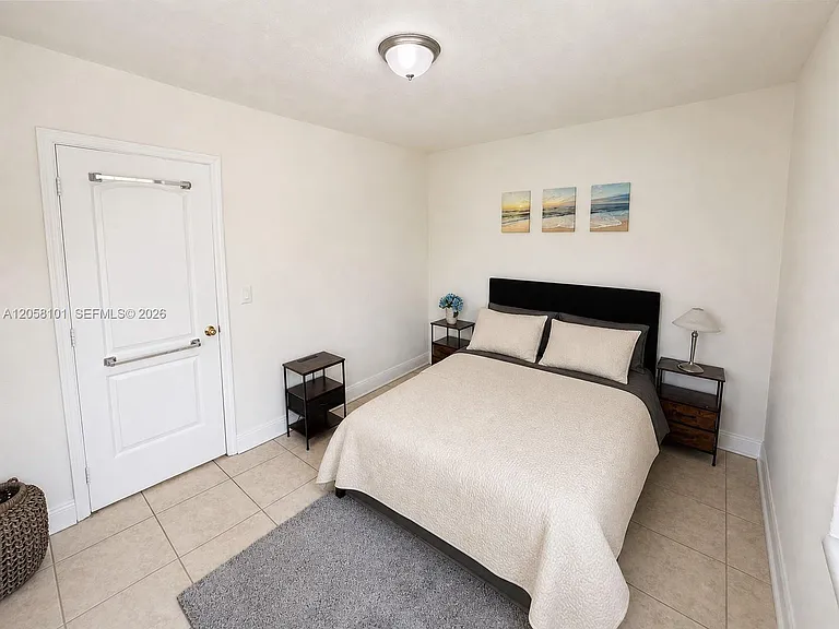 951 Jefferson Ave #2 — Photo 4