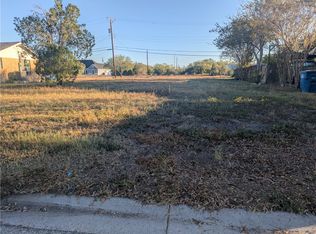 124 Redwood Dr, Mathis, TX 78368