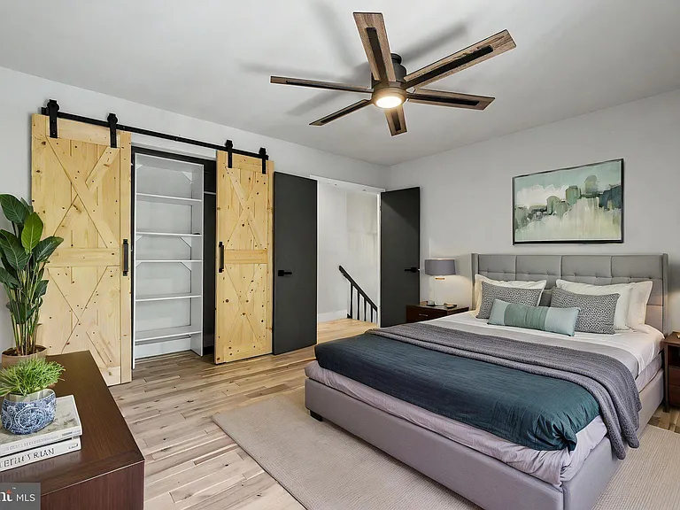 2105 Glencourse Ln — Photo 37